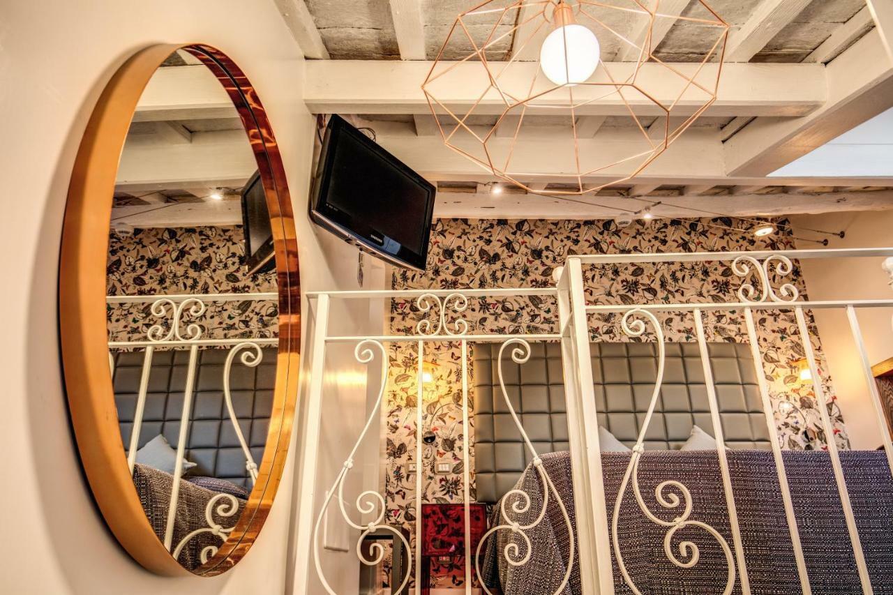 Parlamento Boutique Hotel Рим Екстериор снимка